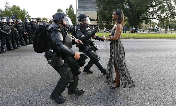 Ieshia Evans, in Baton Rouge, Louisiana, on July 9, 2016 - Photo by Jonathan Bachman Reuters